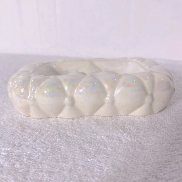 Vintage Arnels Iridescent Ceramic Quilted Textured Soap Dish - Picture 8 of 13